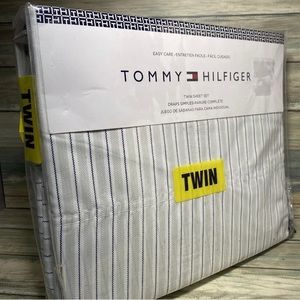 Tommy Hilfiger Twin 3 pieces Sheet Set Stripe Printed